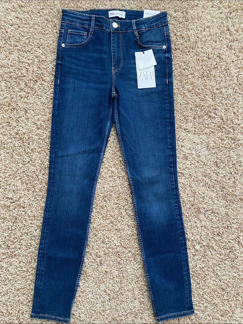 Zara Mid-Rise Sculpt Ankle Length Jeans Size 4 NWT